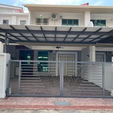 El Homestay Melaka Kültér fotó