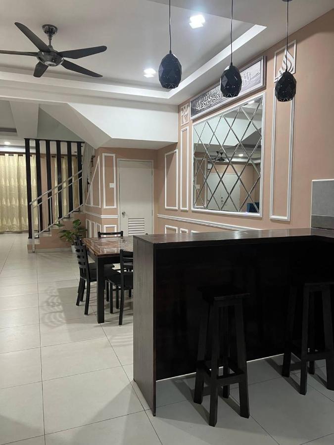 El Homestay Melaka Kültér fotó
